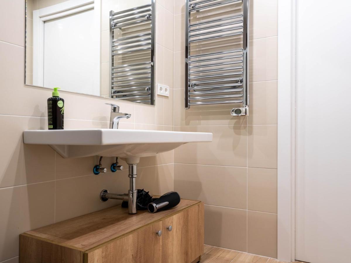 Limehome Barcelona Carrer De Besalu 90 - Estancia Temporal 외부 사진